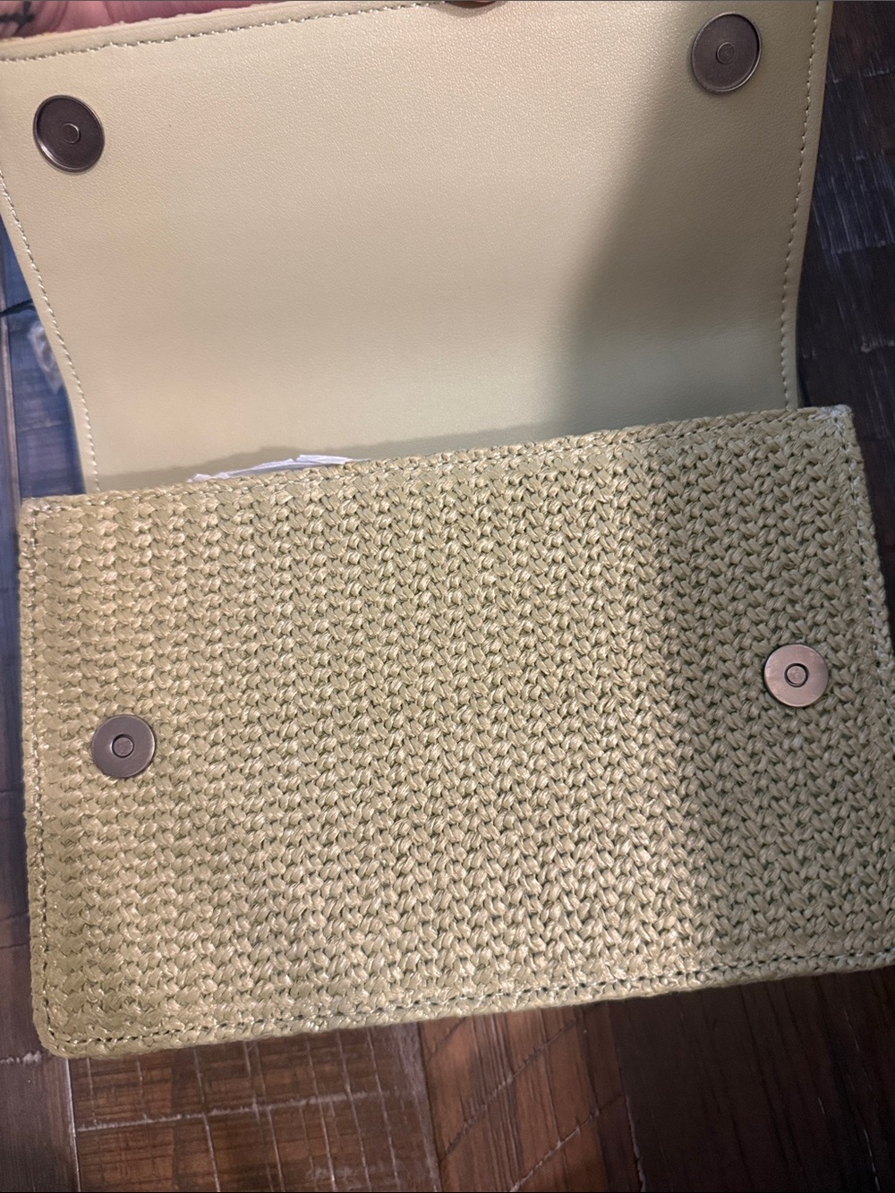 Kurt Geiger Pale Green Small Shoreditch Woven Crossbody Bag - Picture 4 of 10